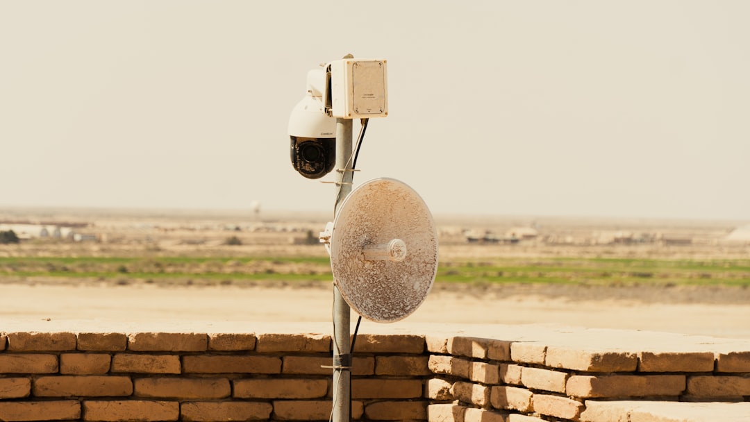 Photo earthquake detection systems