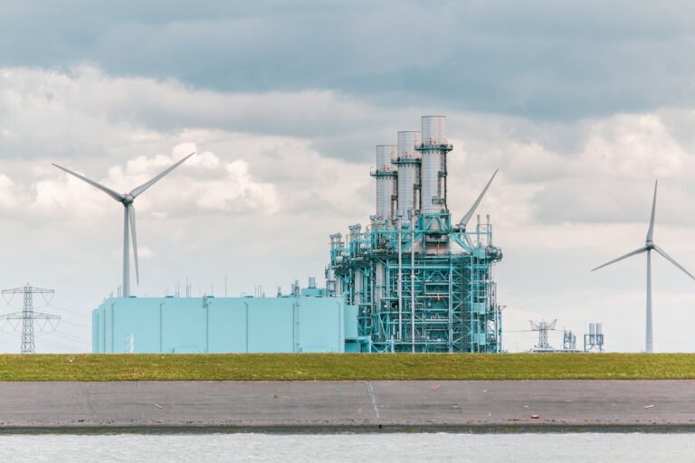 Photo synthetic fuels production technology